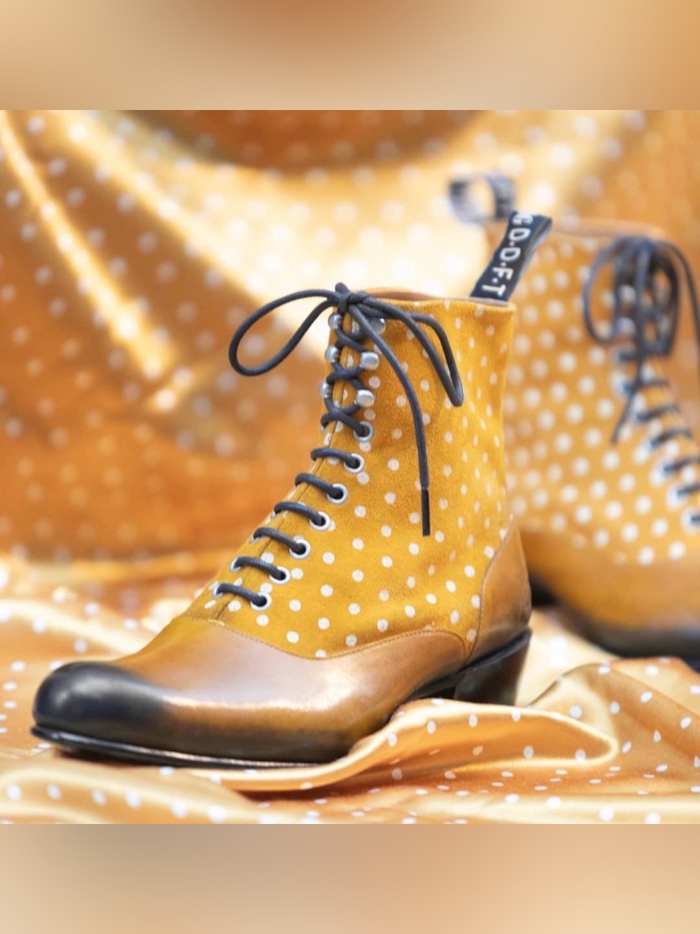 Like new! John Fluevog Eugene Polka Dot Mustard Lace-Up Ankle Boots- sz 5.5